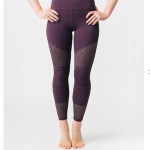 Zyia Blackberry Moto Light n Tight Hi-Rise 8-10